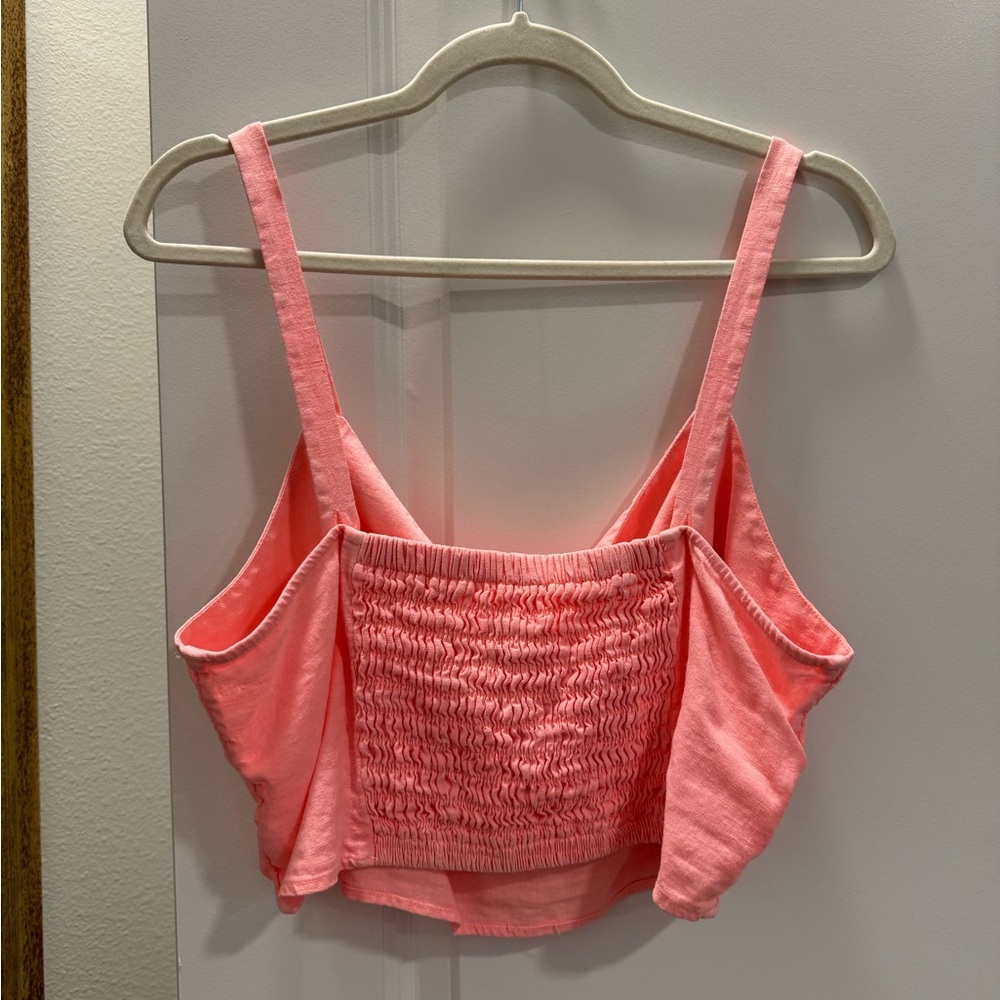 Universal Thread Crop Top - Picture 3 of 3
